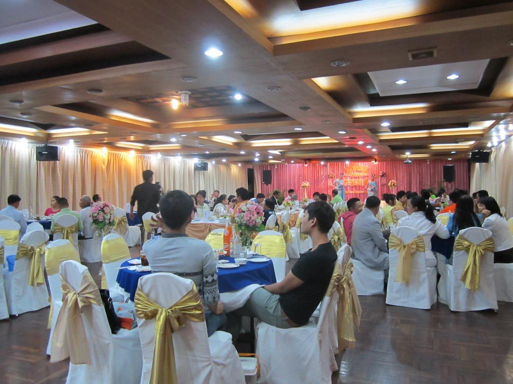 Lopburi Inn Hotel Extérieur photo