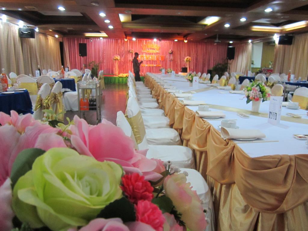 Lopburi Inn Hotel Extérieur photo