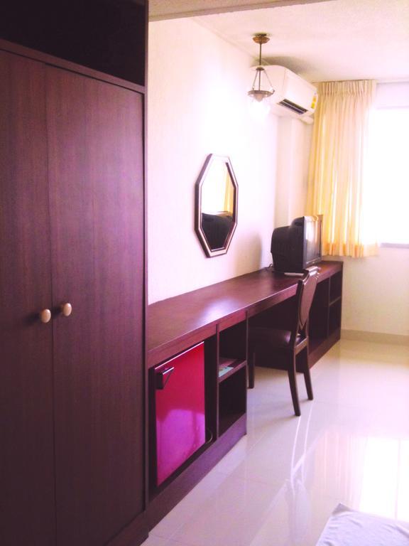 Lopburi Inn Hotel Chambre photo